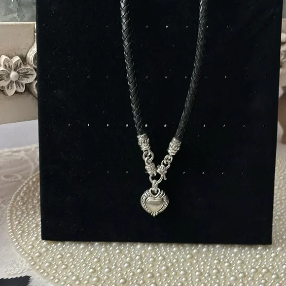 Judith Ripka fashion jewelry - Picture 1 of 4